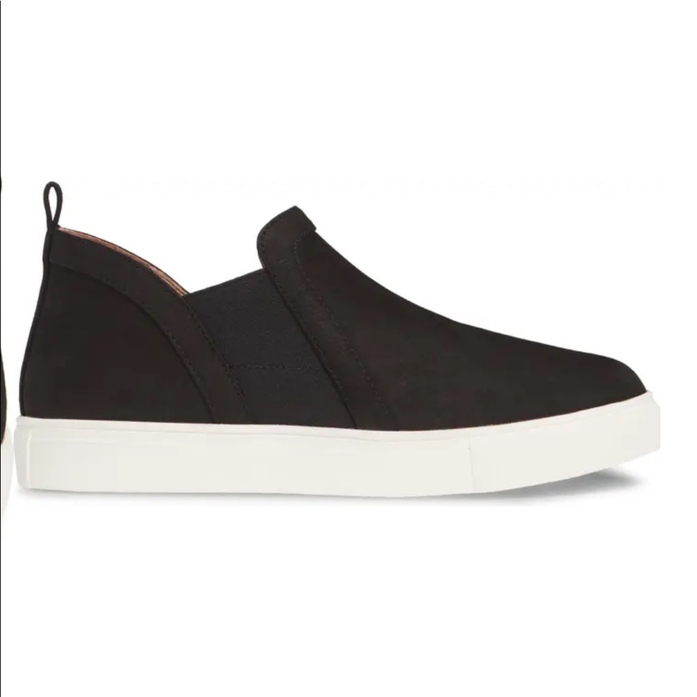 Ezra Slip On Caslon